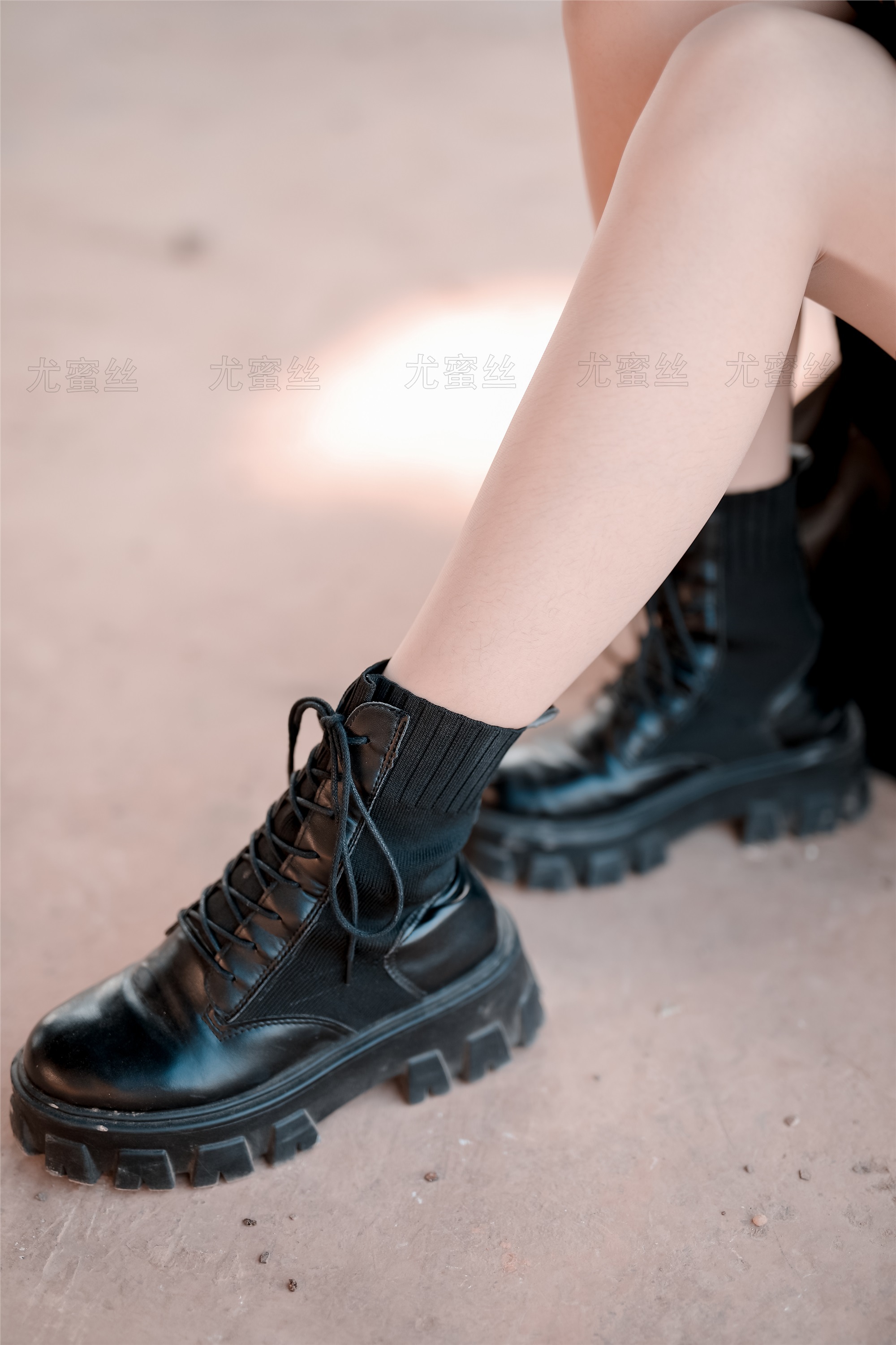 尤蜜丝 穿搭写真 NO.025